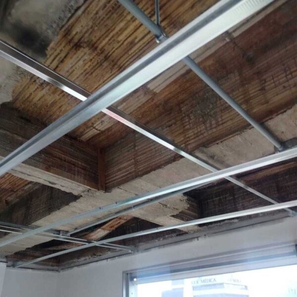 Suministro e instalación de cielo raso plano en drywall por m2 - Imagen 2