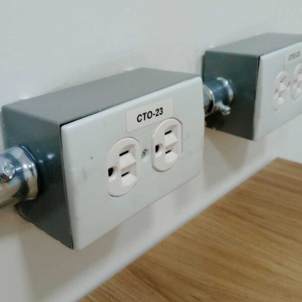 Suministro e instalación de tomas eléctricas monofásicas por Unidad - Imagen 4