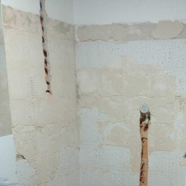 Demolición de enchapes y porcelanatos por m²