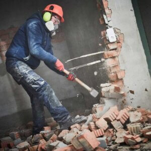 Demolición de muros de concreto (por m²)