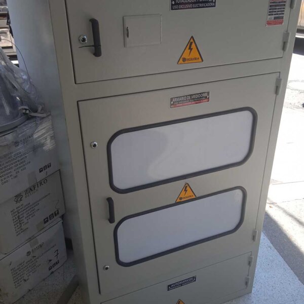 Suministro e instalación de armario de 6 contadores trifásicos o monofásicos por unidad