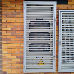 Suministro e instalación de armario de 9 contadores trifásicos o monofásicos por unidad