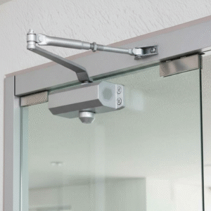 Suministro e instalación de brazo hidráulico